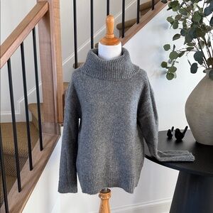 Banana Republic Oversized Cowl Neck Sweater – Wool Alpaca Blend Charcoal Gray XS
